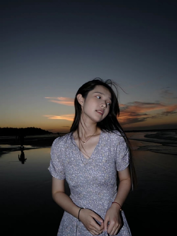 曉雯的第一张照片--嘉义闪婚服务中心